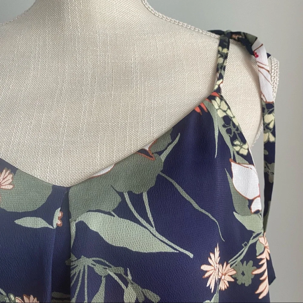 NWT BR Navy Floral Print Tie Shoulder Tiered Top, Size Small - Picture 4 of 16